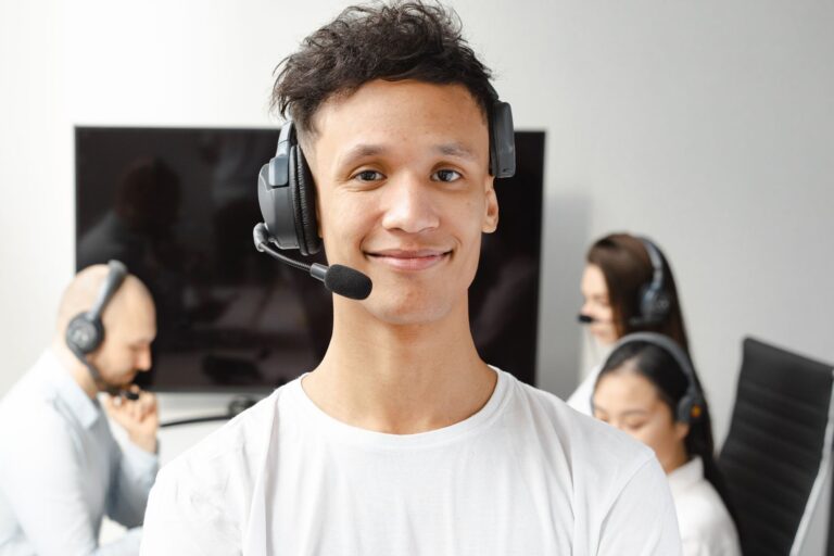 Cómo alinear equipos humanos y agentes digitales en procesos comerciales